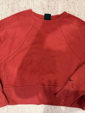 Nike Dry fit cropped sweater